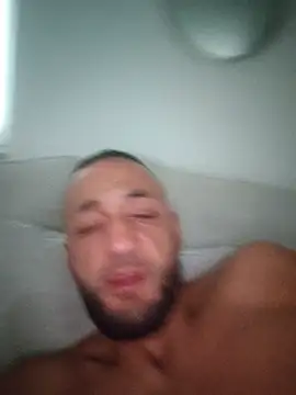 Reeeks69: διαδικτυακό σόου στην κάμερα