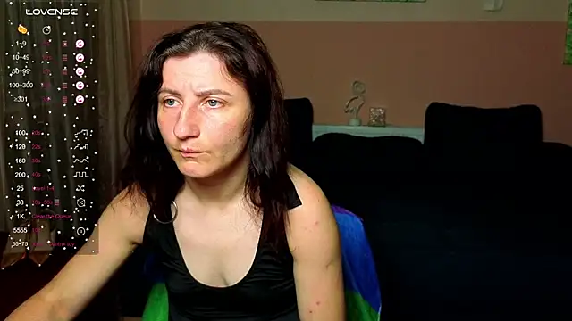 Muse_kitty_jenia Adlı Modelin Canlı Sohbet Odası