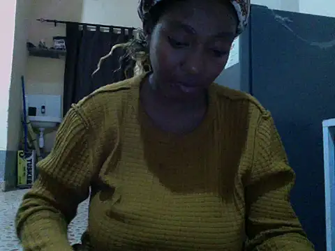 Sexxy_bre Chat XXX in diretta