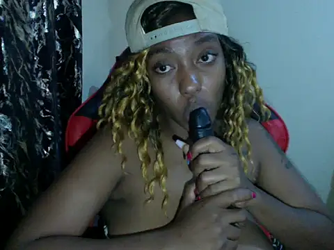 Sexxy_bre's Live XXX Chat