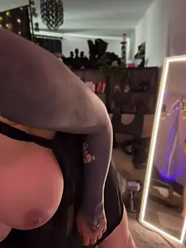 Just_Nona's Webcam Show