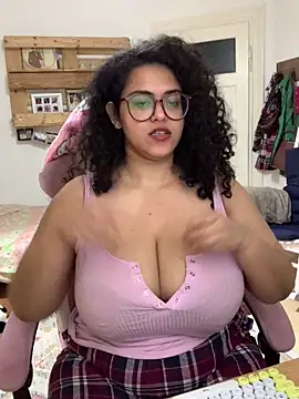 Curvydesifromgermany's Webcam Show