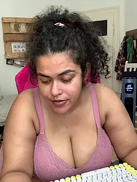 Chat XXX ao vivo de Curvydesifromgermany