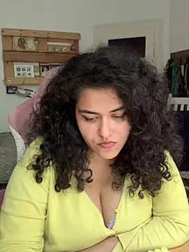 Curvydesifromgermany's Webcam Show