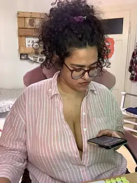 Živý XXX chat Curvydesifromgermany