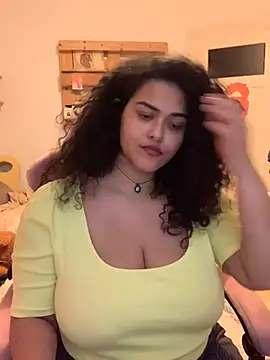 Curvydesifromgermany's Live XXX Chat