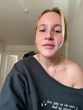 isisxoxx Шоу с уебкамера