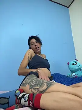 ImCrazzy élő XXX-chatje