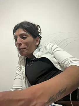 צ'אט XXX בשידור חי של ImCrazzy