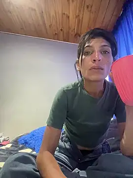 ImCrazzy Adlı Modelin Canlı XXX Sohbeti