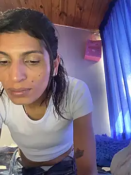 ImCrazzy's Live XXX Chat