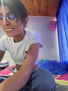 ImCrazzy Adlı Modelin Canlı XXX Sohbeti