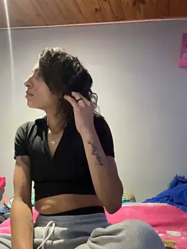 ImCrazzy 现场XXX聊天