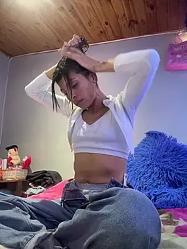 ImCrazzy's Live XXX Chat