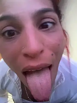 ImCrazzy Chat XXX in diretta