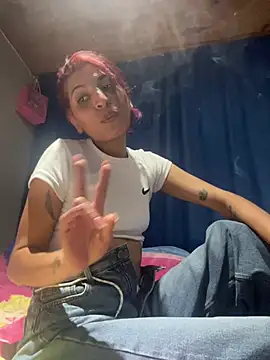 ImCrazzy Adlı Modelin Canlı XXX Sohbeti