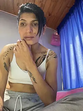 ImCrazzy's Live XXX Chat