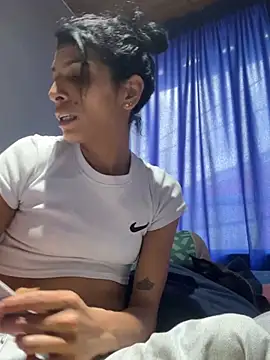 ImCrazzy's Live XXX Chat