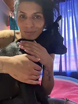 ImCrazzy Adlı Modelin Canlı XXX Sohbeti