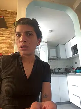 دردشة ImCrazzy الجنسية المباشرة