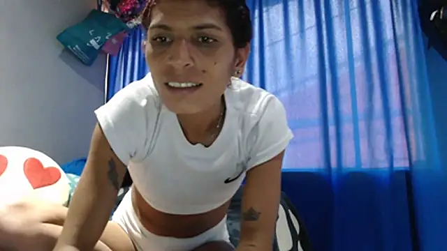 ImCrazzy's Live XXX Chat