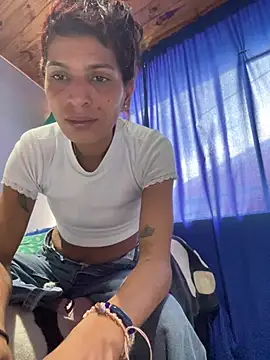 ImCrazzy's Live XXX Chat