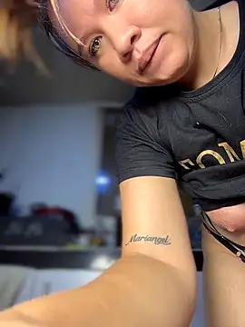 دردشة Emiily_lee الجنسية المباشرة