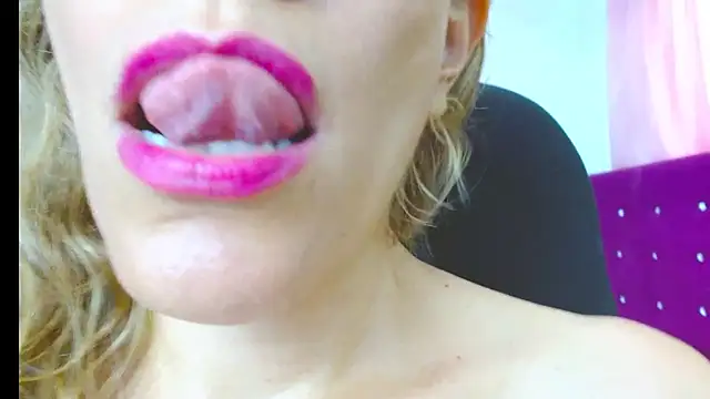 chantalsemenova1 live XXX chat