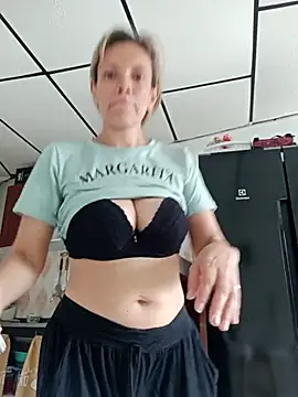 chantalsemenova1 Chat XXX in diretta
