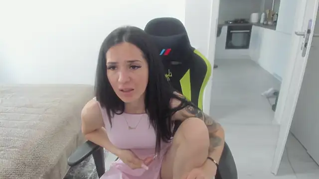Emmapmg Webcam show