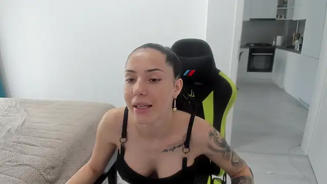 Emmapmg Webcam show