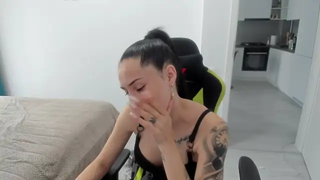Emmapmg Webcam show
