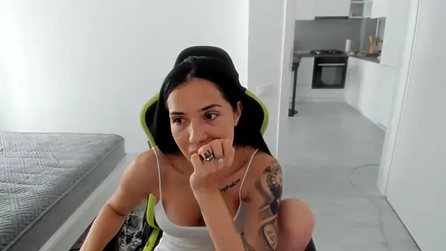 Emmapmg Webcam show