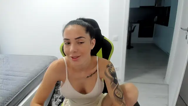 Emmapmg Webcam show