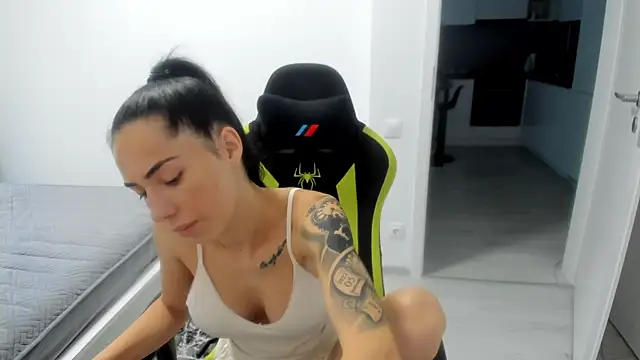 Emmapmg Webcam show