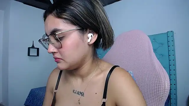 kathe-mills235 Live XXX Chat