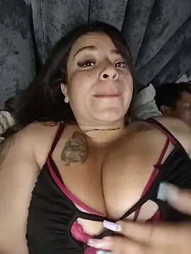 XXX chat uživo modela Emily_Kooper