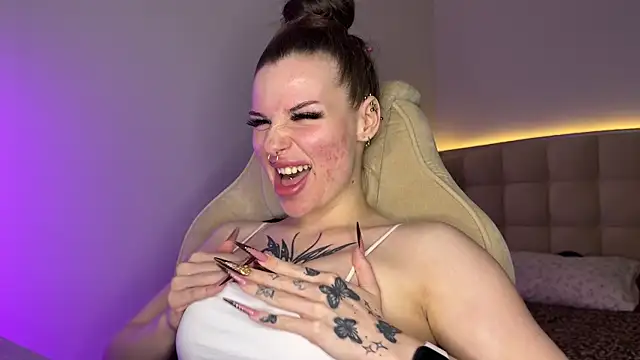 MarlynRobertsen Adlı Modelin Web Kamerası Şovu