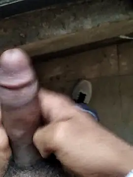cumshotboy01 Show in webcam