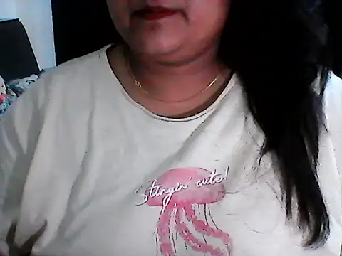 Chat +18 de radhikkaa ao vivo