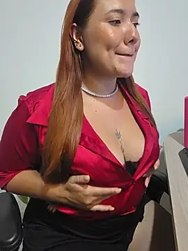 Blushing_Katy Adlı Modelin Canlı XXX Sohbeti