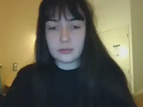 Lynylou webcam show