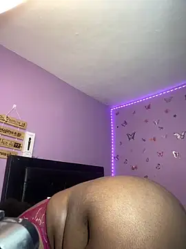 DILAY_XXX Adlı Modelin Canlı XXX Sohbeti