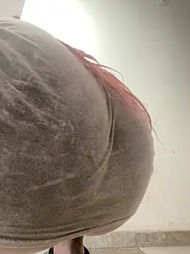 DILAY_XXX élő XXX-chatje