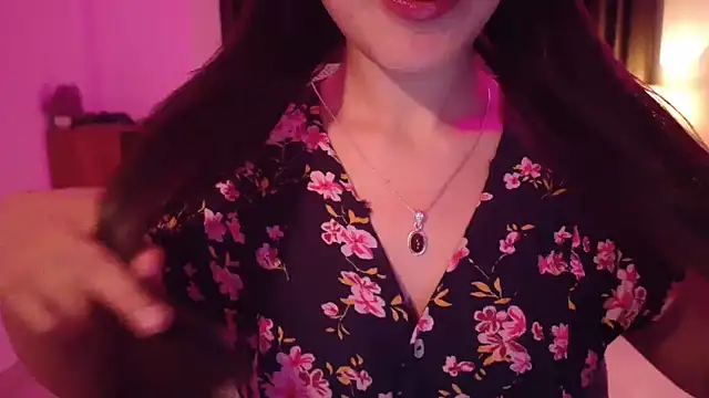MidnightFlame's Live XXX Chat