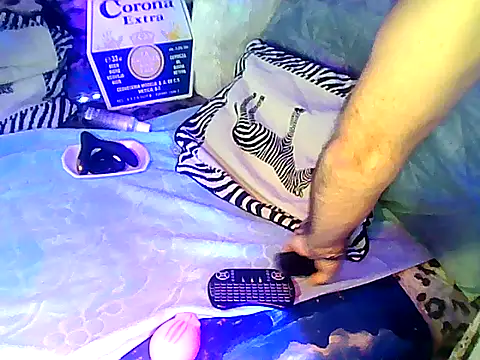 Floschae webkamerás műsora