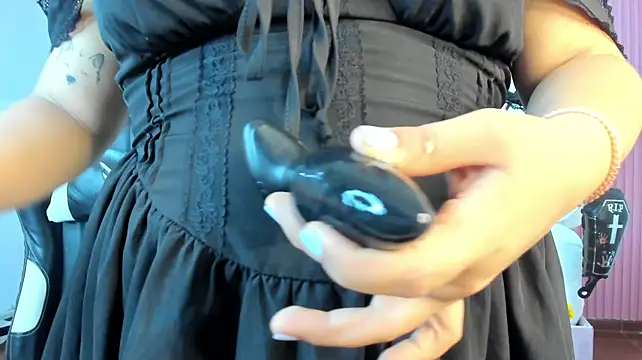 XXX chat uživo modela samy_19_