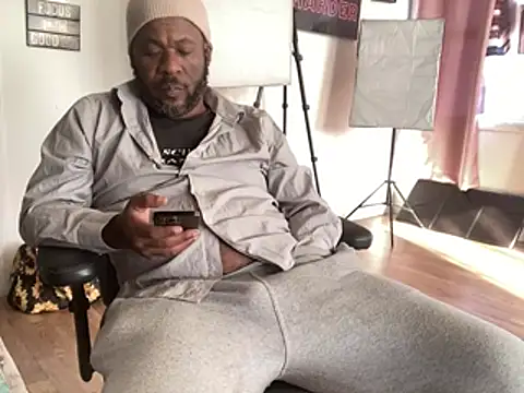 bigshh8's Webcam Show