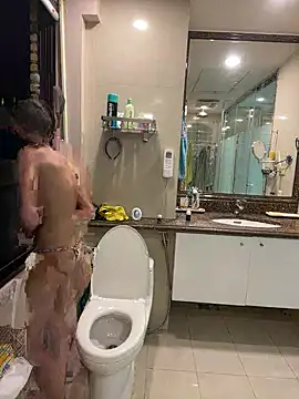 poopoo1717aa's Webcam Show