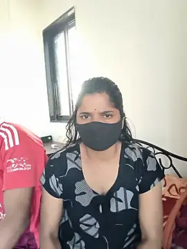 Onelove592 Show in webcam